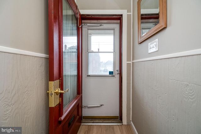 16 E WASHINGTON ST, Fleetwood, PA 19522