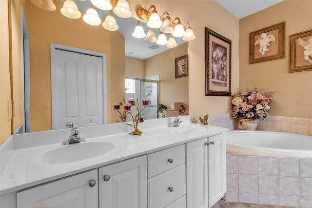 5220 CREEKSIDE TRAIL, Sarasota, FL 34243
