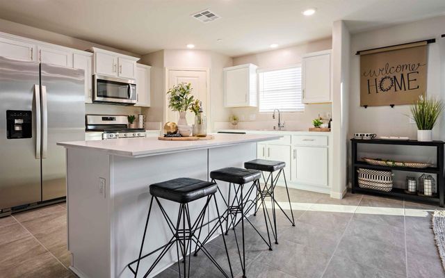 2057 Heidi Avenue # 2047S, Sanger, CA 93657