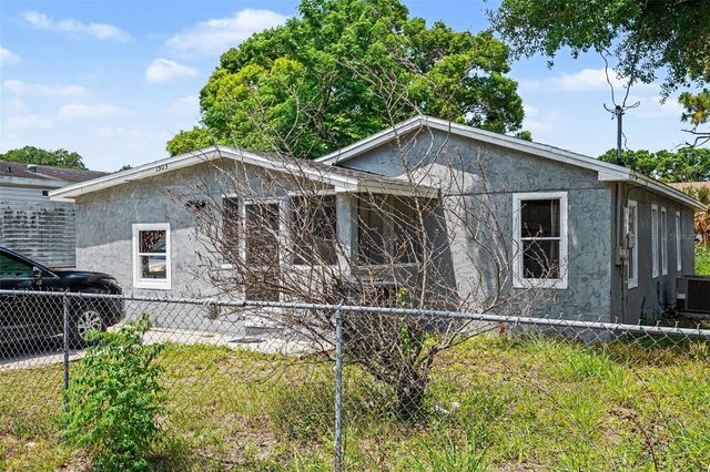 1303 37TH STREET NW, Winter Haven, FL 33881
