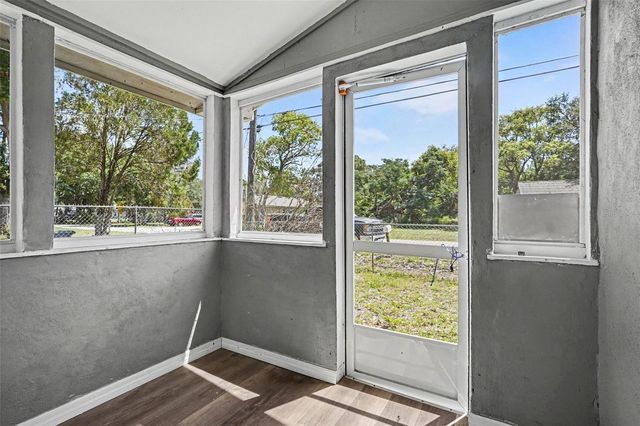 1303 37TH STREET NW, Winter Haven, FL 33881