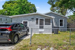 1303 37TH STREET NW, Winter Haven, FL 33881