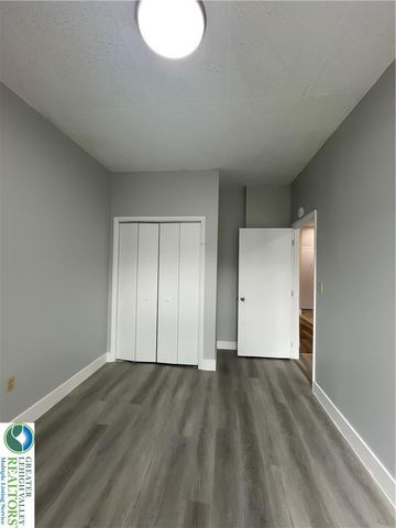 23 Belvidere Street 206, Nazareth Boro, PA 18064
