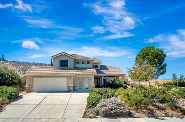 42025 Allan Drive, Lancaster, CA 93536