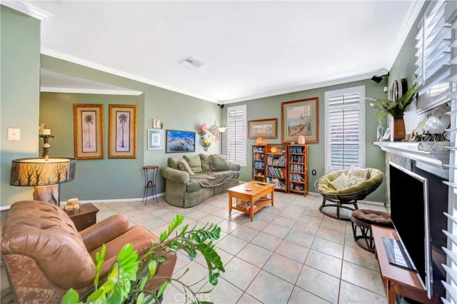 42025 Allan Drive, Lancaster, CA 93536