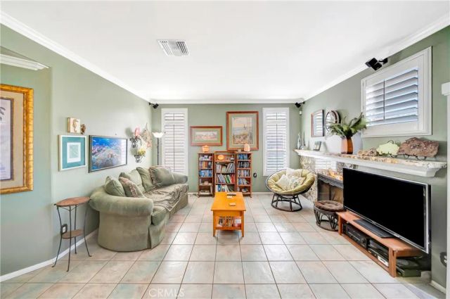 42025 Allan Drive, Lancaster, CA 93536