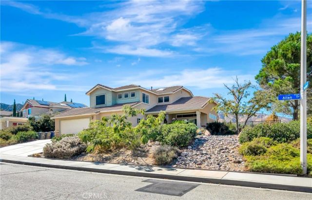 42025 Allan Drive, Lancaster, CA 93536