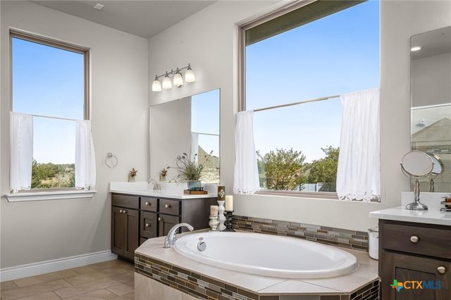 1177 Nutmeg Trail, New Braunfels, TX 78132