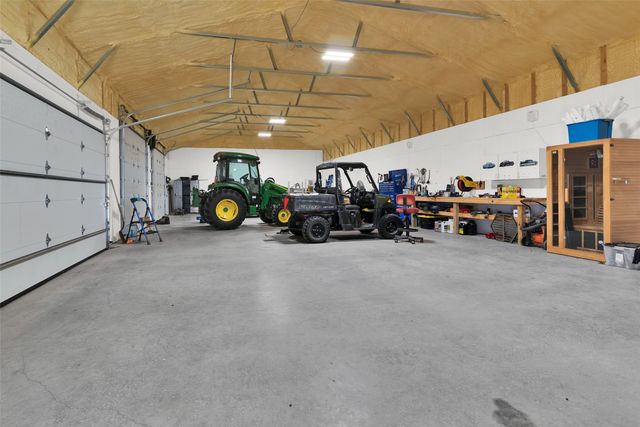 1158 County Road 1240, Savoy, TX 75479