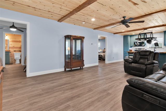 1158 County Road 1240, Savoy, TX 75479