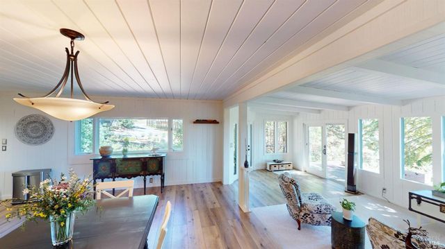 34924 Tock Ln, Gualala, CA 95445