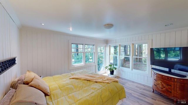 34924 Tock Ln, Gualala, CA 95445