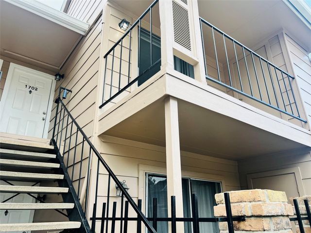 2800 Jeanetta Street 1702, Houston, TX 77063