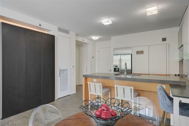 3722 Las Vegas Boulevard 2908, Las Vegas, NV 89158