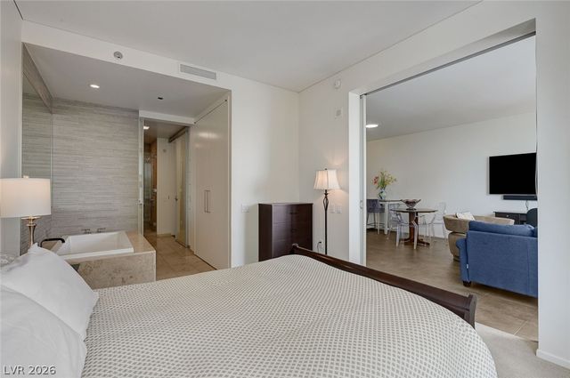 3722 Las Vegas Boulevard 2908, Las Vegas, NV 89158