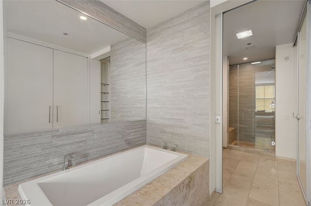 3722 Las Vegas Boulevard 2908, Las Vegas, NV 89158
