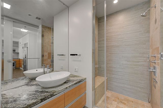 3722 Las Vegas Boulevard 2908, Las Vegas, NV 89158