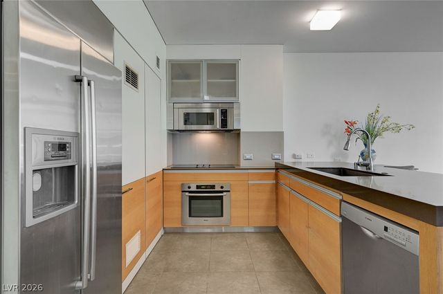 3722 Las Vegas Boulevard 2908, Las Vegas, NV 89158