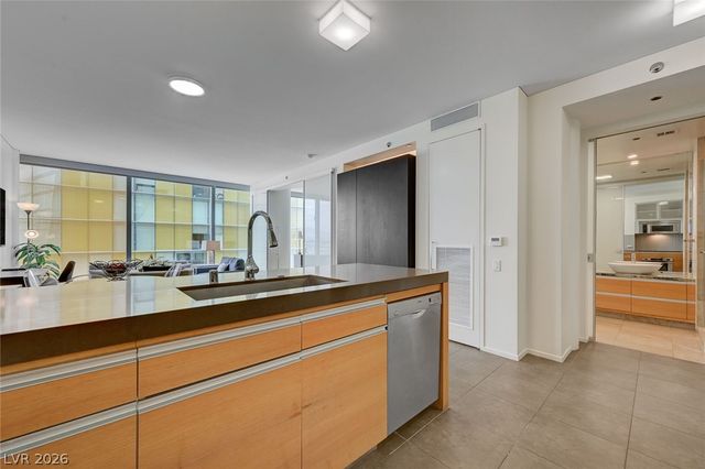 3722 Las Vegas Boulevard 2908, Las Vegas, NV 89158