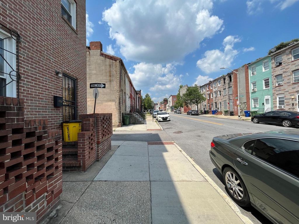 118 S CAREY ST, Baltimore, MD 21223