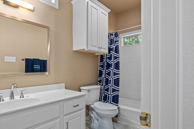 103 El Norte CT, Lakeway, TX 78734