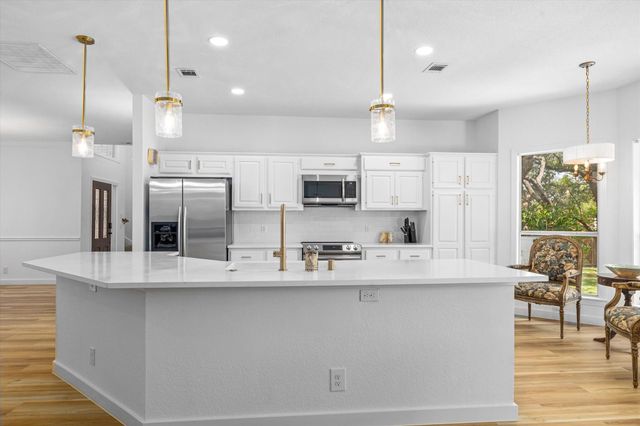 103 El Norte CT, Lakeway, TX 78734