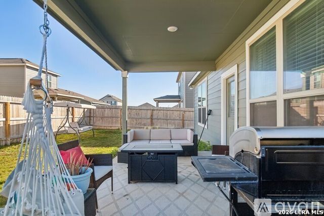 2409 Ayers, Seguin, TX 78155