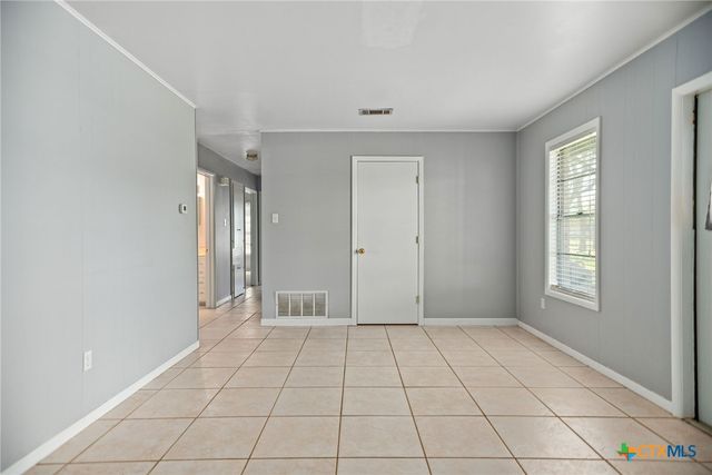 525 Travis Street, Port Lavaca, TX 77979