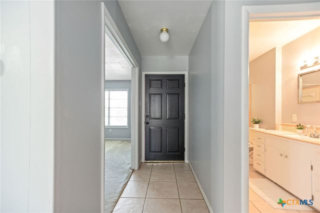 525 Travis Street, Port Lavaca, TX 77979