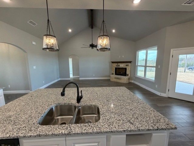 202 Coalson Crossing, Azle, TX 76020