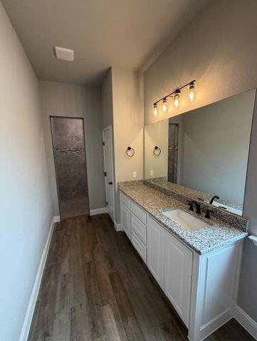 202 Coalson Crossing, Azle, TX 76020