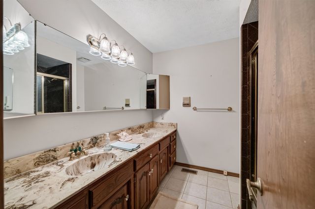 2068 N Westridge, Wichita, KS 67203