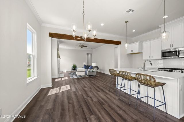 300 Landing Boulevard, Maurice, LA 70555