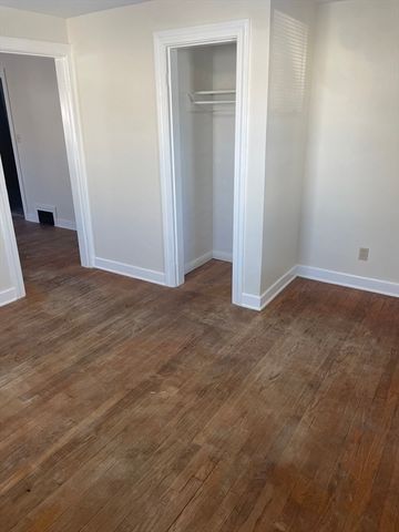 31 Randall St 1, Palmer, MA 01069