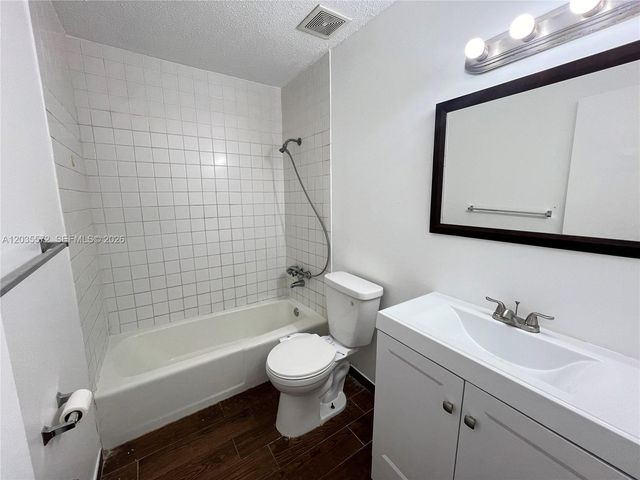 1406 SW 1st A, Fort Lauderdale, FL 33312