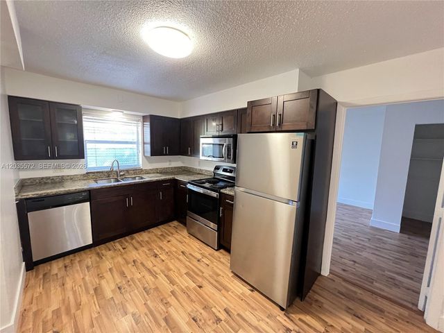 1406 SW 1st A, Fort Lauderdale, FL 33312