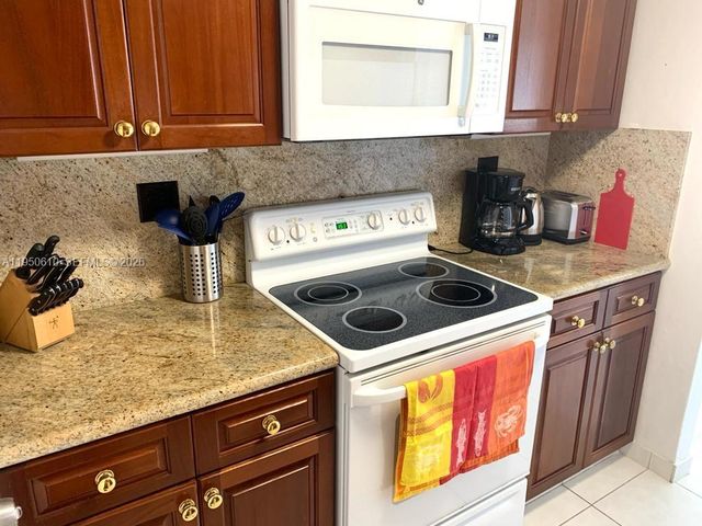 1720 Harrison St 9A, Hollywood, FL 33020