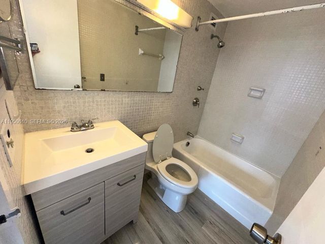 1720 Harrison St 9A, Hollywood, FL 33020