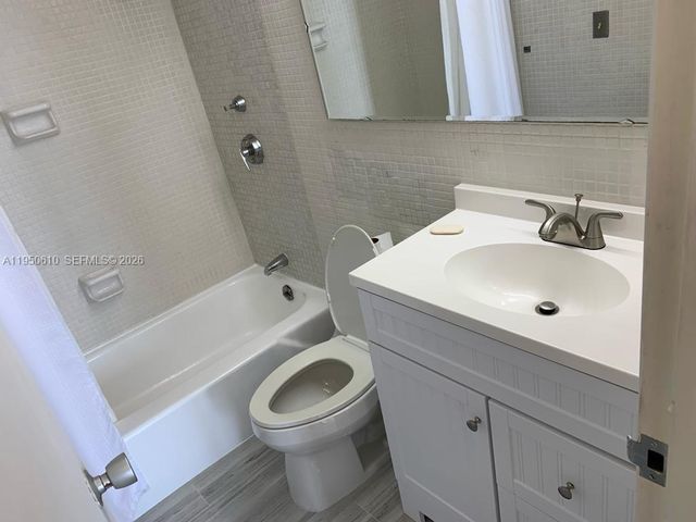 1720 Harrison St 9A, Hollywood, FL 33020