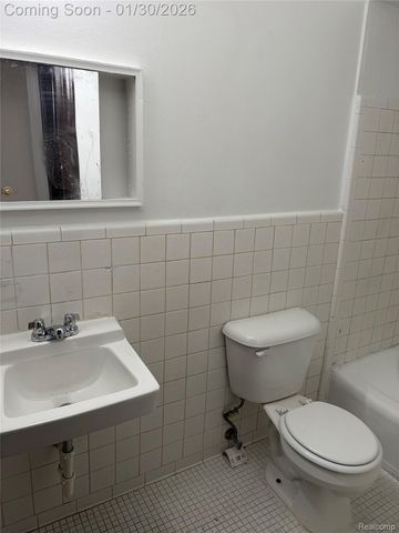 16623 Schaefer Highway, Detroit, MI 48235