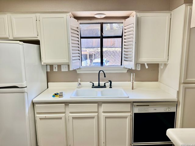 4212 Medical Dr Unit 1009, San Antonio, TX 78229