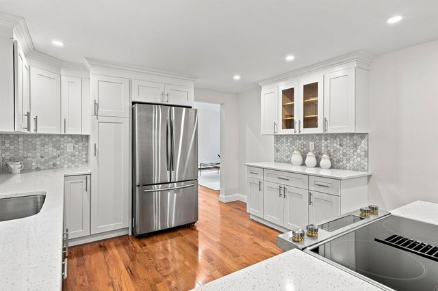 9 Alexandra Drive, Pelham, NH 03076
