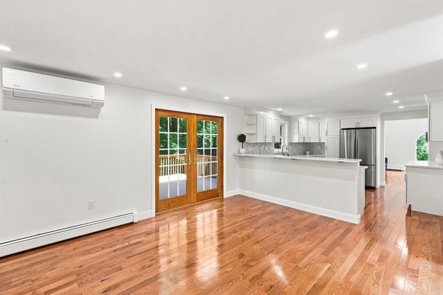 9 Alexandra Drive, Pelham, NH 03076