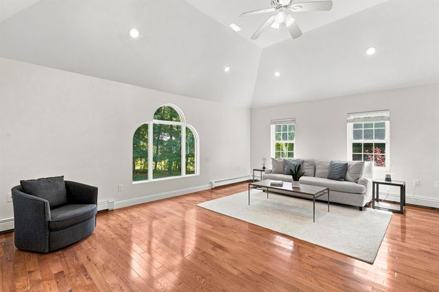 9 Alexandra Drive, Pelham, NH 03076