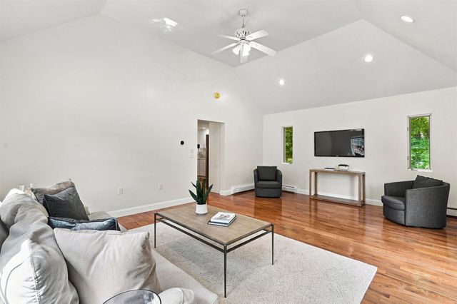 9 Alexandra Drive, Pelham, NH 03076