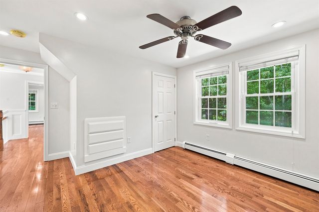 9 Alexandra Drive, Pelham, NH 03076