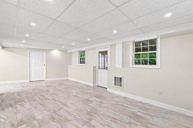9 Alexandra Drive, Pelham, NH 03076