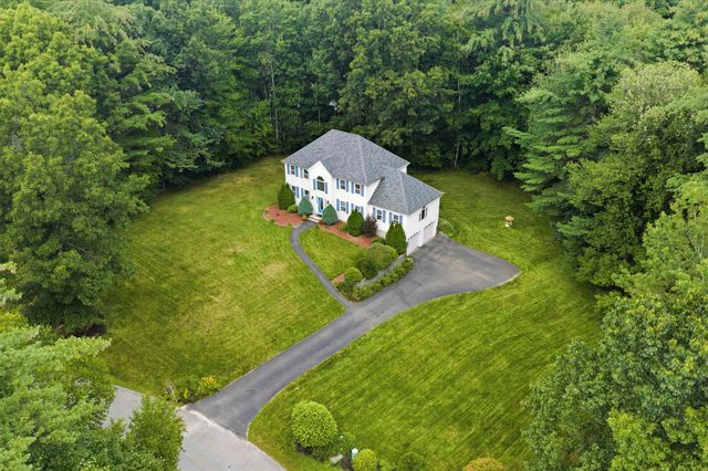 9 Alexandra Drive, Pelham, NH 03076
