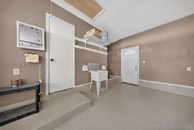 1102 W 20th Street, Claremore, OK 74017