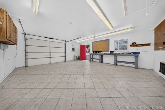 1102 W 20th Street, Claremore, OK 74017